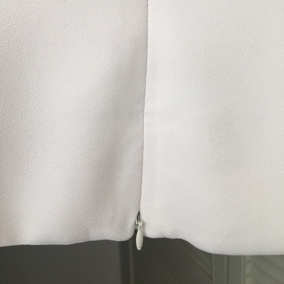 Cue Cream Sleeveless Top Size 10 - Picture 7 of 16